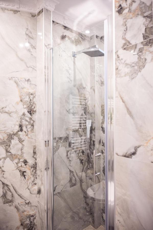 Luxury Central Apartment เทสซาโลนิกิ ภายนอก รูปภาพ