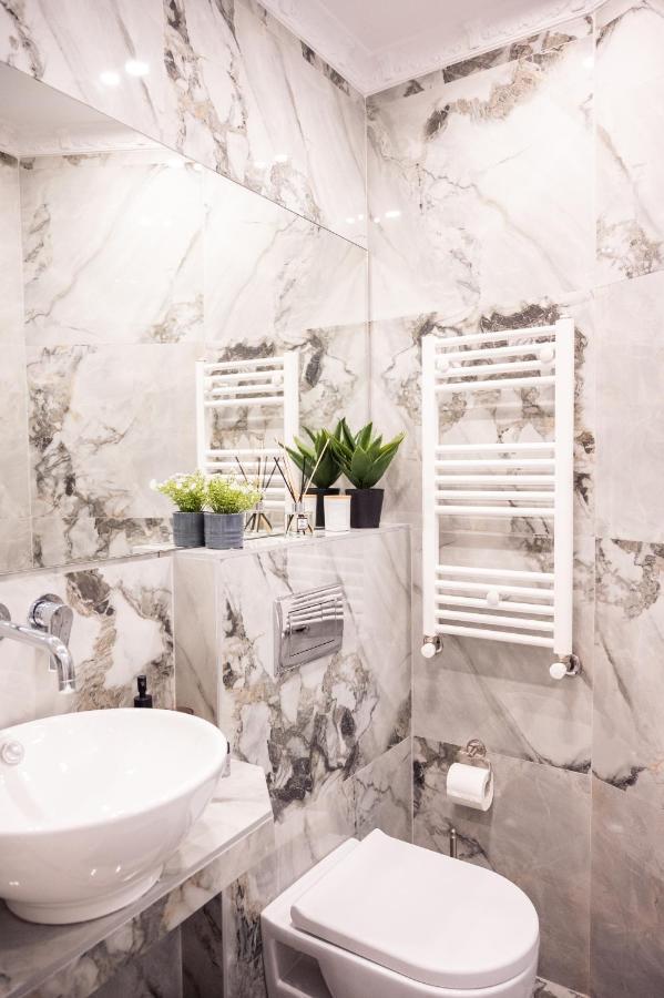 Luxury Central Apartment เทสซาโลนิกิ ภายนอก รูปภาพ